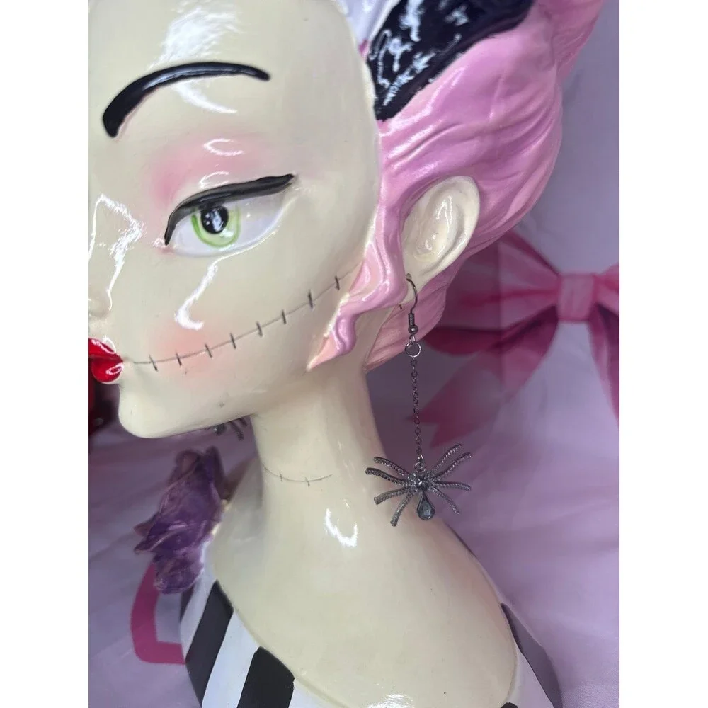 Viral 18” Bella Lux Retro Pink Frankenstein Bride Statue Bust